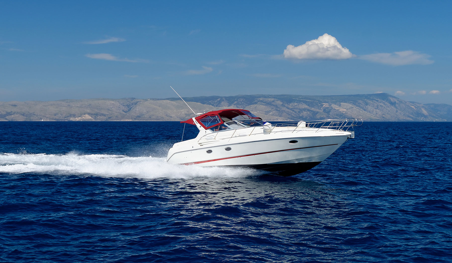How to Protect Yourself on Boats in Tampa Bay Waters